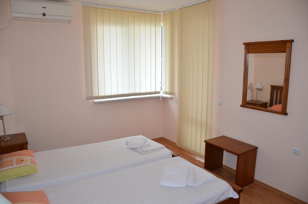 Single Private Apartments In Marina View Fort Beach Sveti Vlas Εξωτερικό φωτογραφία