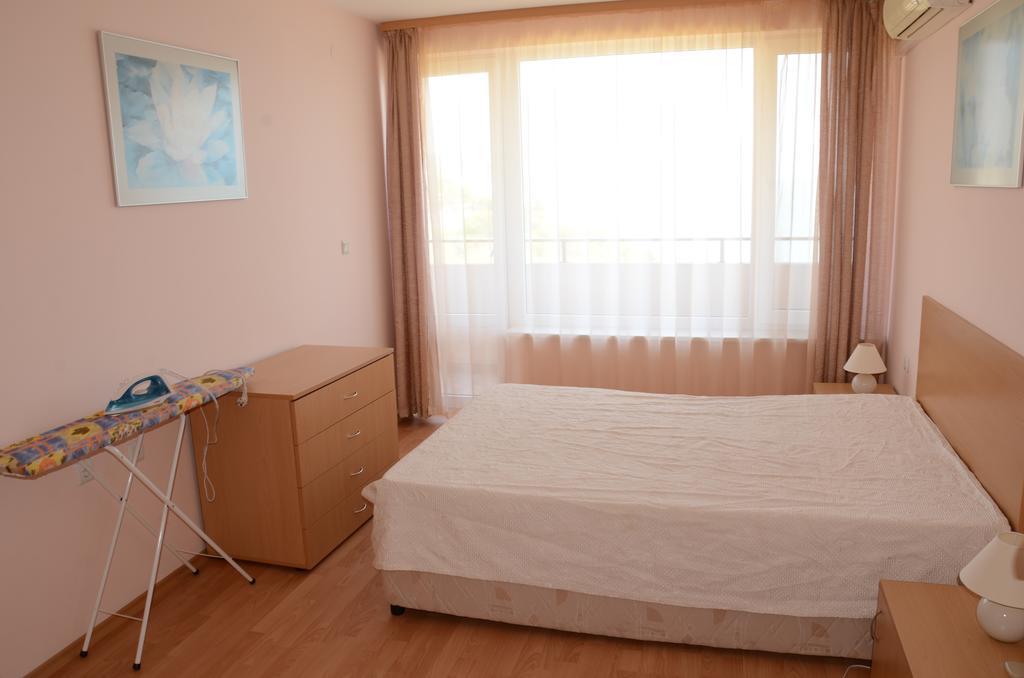 Single Private Apartments In Marina View Fort Beach Sveti Vlas Εξωτερικό φωτογραφία