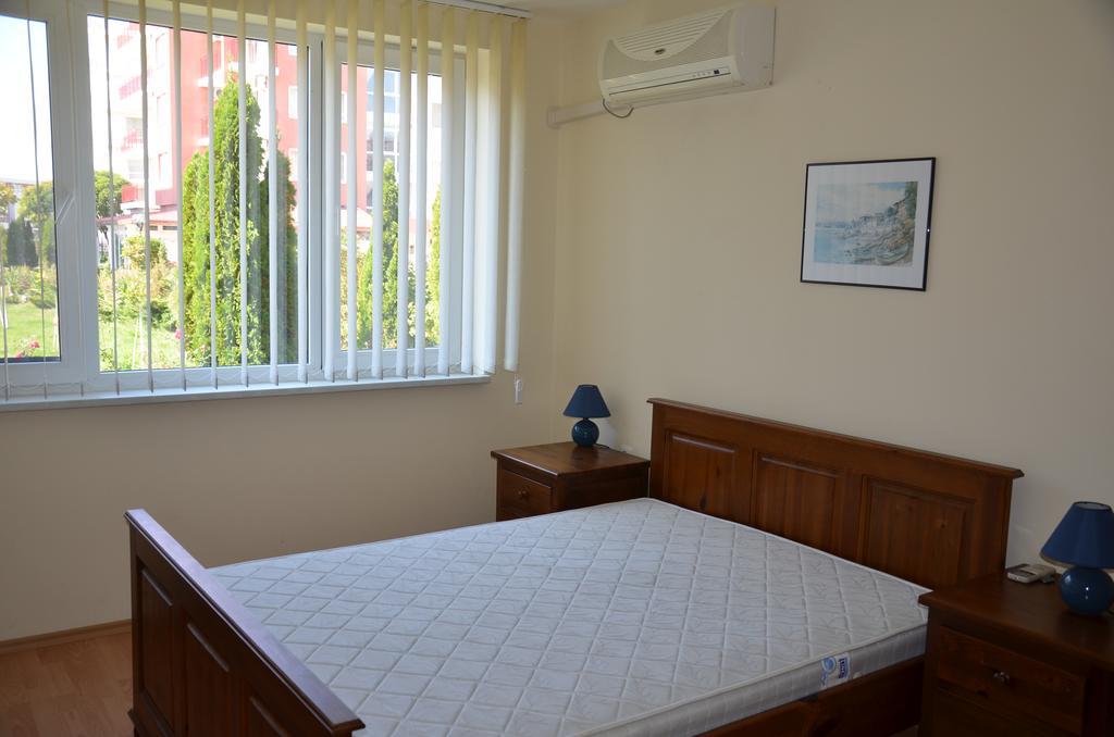 Single Private Apartments In Marina View Fort Beach Sveti Vlas Εξωτερικό φωτογραφία