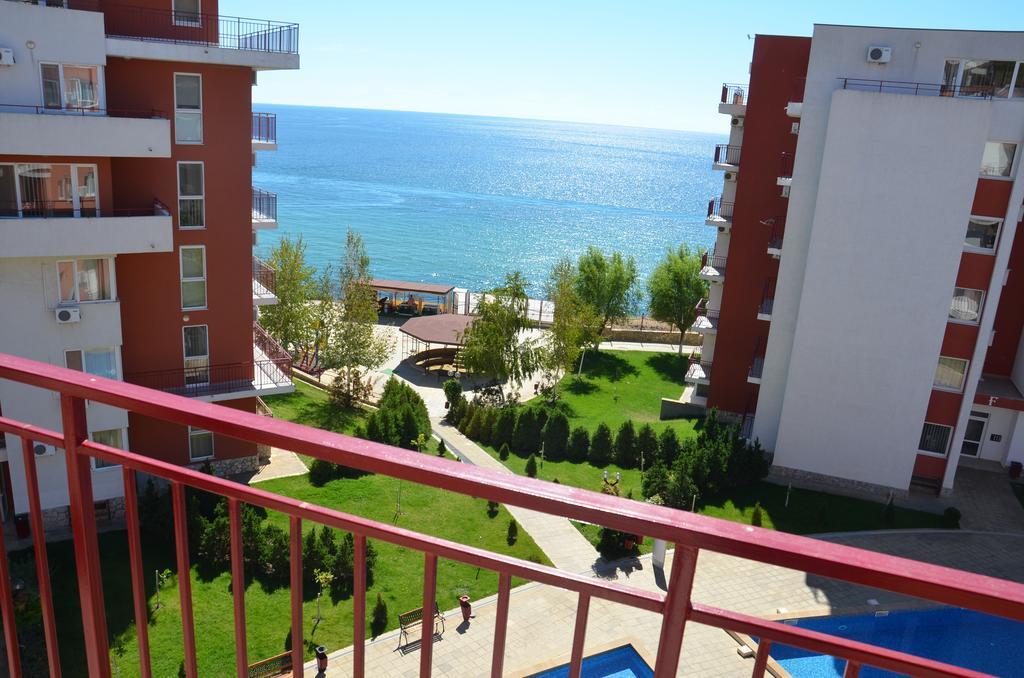 Single Private Apartments In Marina View Fort Beach Sveti Vlas Εξωτερικό φωτογραφία