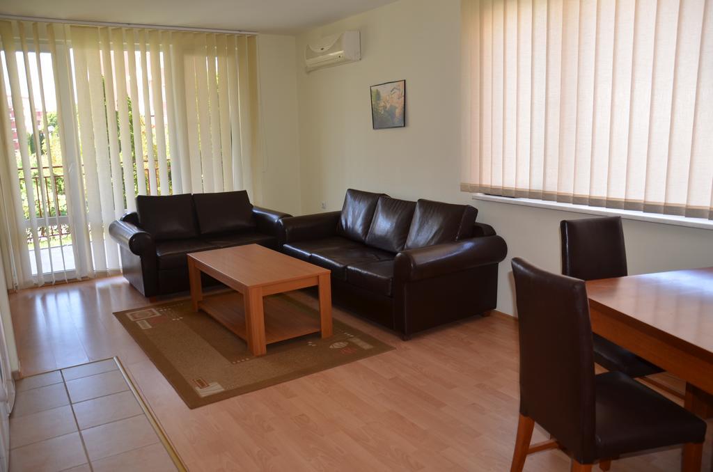 Single Private Apartments In Marina View Fort Beach Sveti Vlas Εξωτερικό φωτογραφία