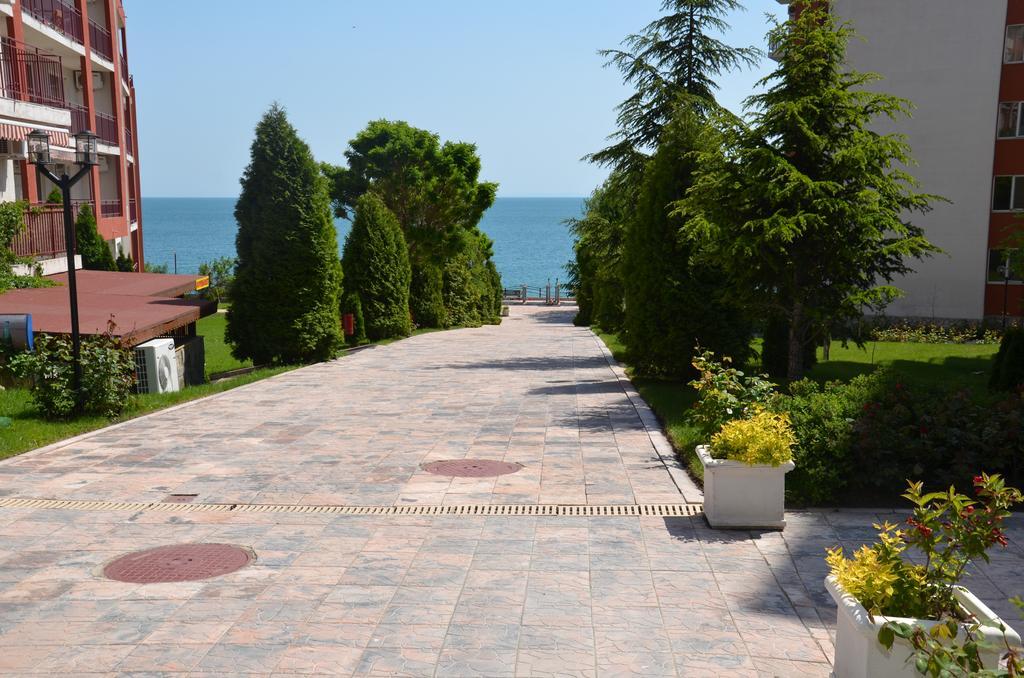 Single Private Apartments In Marina View Fort Beach Sveti Vlas Εξωτερικό φωτογραφία